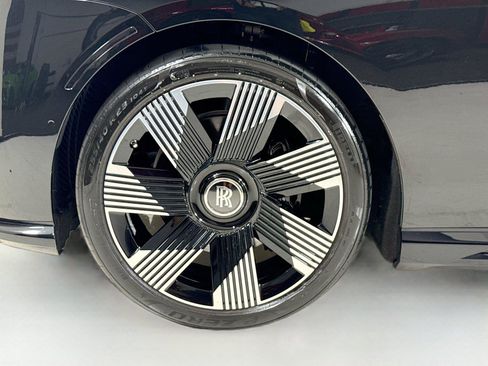 Used 2024 Rolls-Royce Spectre w/ Spectre Launch Package AWD/4WD image 38