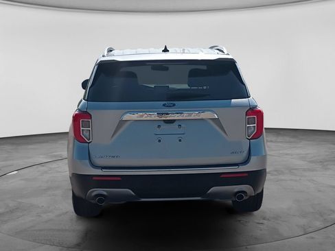 Used 2024 Ford Explorer Limited AWD/4WD image 8