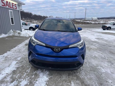 Used 2019 Toyota C-HR Limited image 5