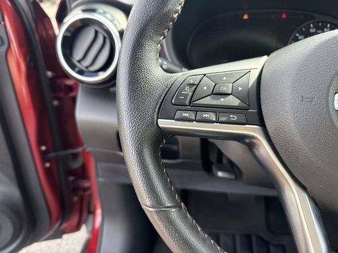 Used 2021 Nissan Kicks SR w/ Exterior Package FWD image 15