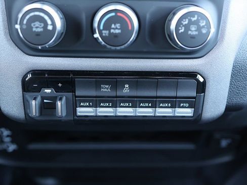 New 2024 RAM 5500 Tradesman image 31