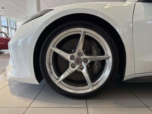 New 2025 Chevrolet Corvette E-Ray image 4