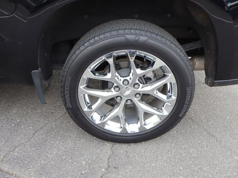 Used 2021 Chevrolet Silverado 1500 High Country w/ Technology Package image 40