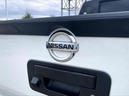 Used 2013 Nissan Titan SV w/ SV Value Truck Pkg AWD/4WD image 29