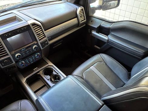 Used 2018 Ford F350 Platinum w/ Platinum Ultimate Package image 20