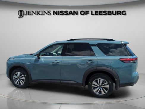 New 2026 Nissan Pathfinder SL w/ Cargo Package FWD image 10