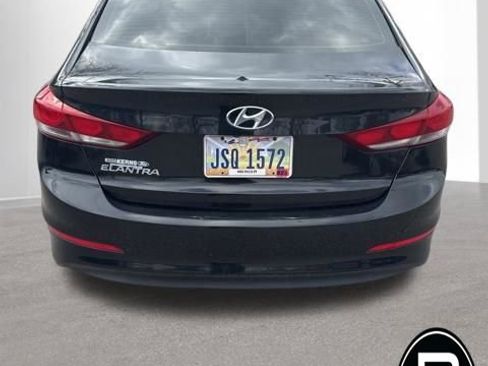 Used 2018 Hyundai Elantra SEL FWD image 4