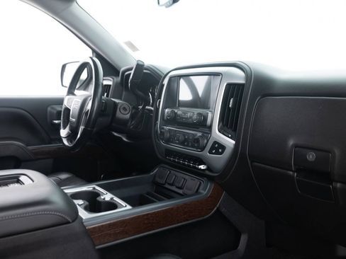 Used 2018 GMC Sierra 1500 SLT AWD/4WD image 34
