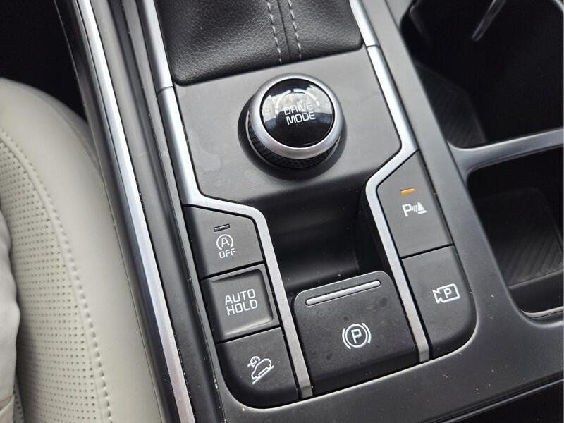 Used 2024 Kia Sorento S w/ Panoramic Sunroof Package FWD image 26