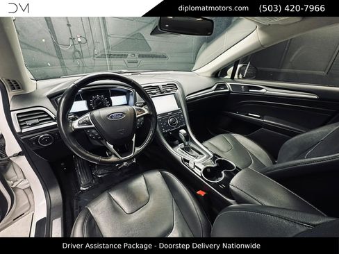 Used 2014 Ford Fusion Titanium AWD/4WD image 17