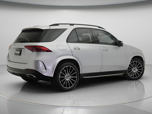Used 2020 Mercedes-Benz GLE 450 4MATIC image 4