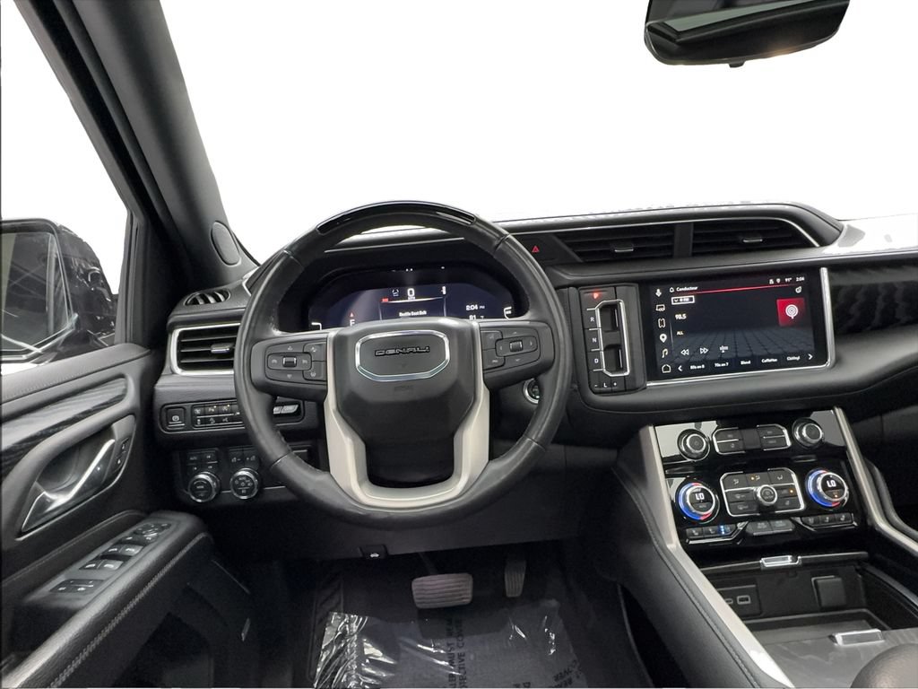 Used 2024 GMC Yukon Denali w/ Advanced Technology Package AWD/4WD image 41