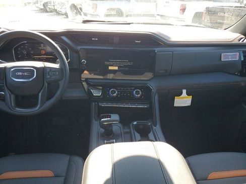 New 2026 GMC Sierra 1500 AT4 w/ AT4 Premium Package AWD/4WD image 14