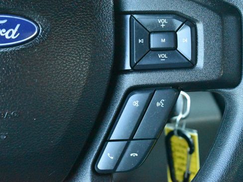 Used 2017 Ford F150 XLT AWD/4WD image 15