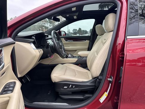 Used 2019 Cadillac XT5 Luxury image 16