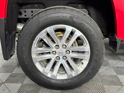 Used 2018 GMC Canyon SLT image 31