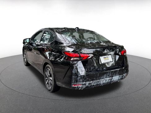 Used 2025 Nissan Versa SV FWD image 9