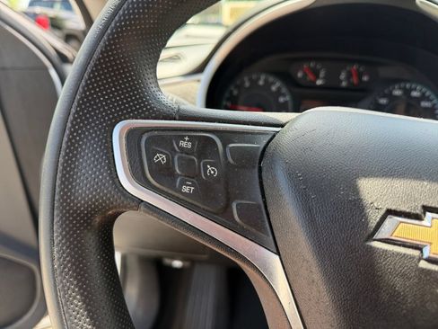 Used 2022 Chevrolet Malibu LT FWD image 16