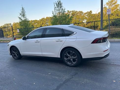 Used 2023 Honda Accord EX image 3