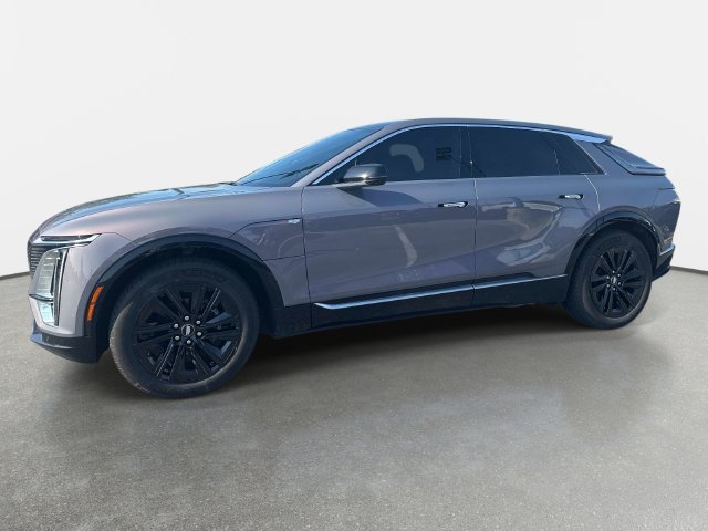 Certified 2024 Cadillac Lyriq Luxury AWD/4WD image 2