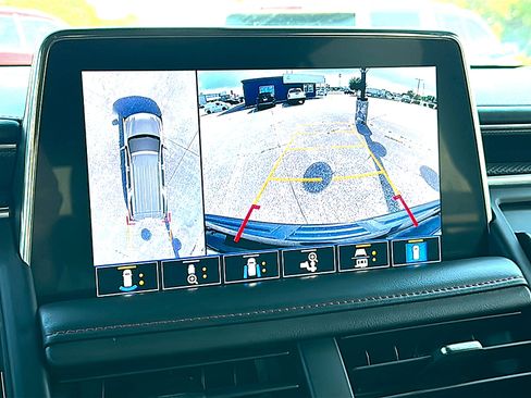 Used 2021 Chevrolet Tahoe RST w/ Luxury Package RWD image 36