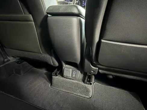Used 2025 Chevrolet TrailBlazer ACTIV w/ Convenience Package FWD image 30