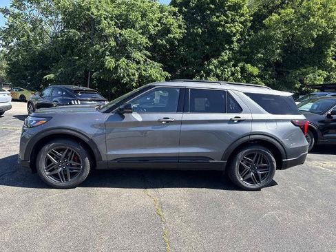 New 2026 Ford Explorer ST-Line w/ ST-Line Street Pack AWD/4WD image 15