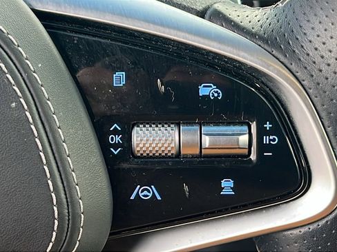 Used 2022 Genesis GV70 2.5T w/ Sport Prestige Package image 29