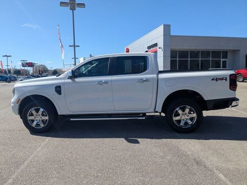 Used 2024 Ford Ranger Lariat w/ Trailer Tow Package image 6