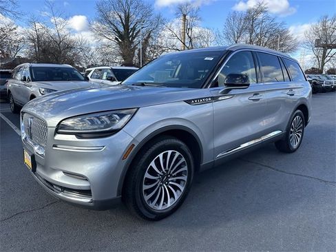 Certified 2023 Lincoln Aviator AWD w/ Premium Package image 19