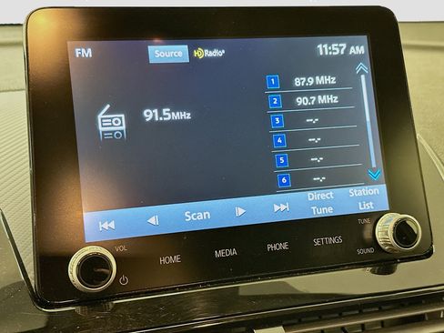 Used 2024 Mitsubishi Eclipse Cross LE image 21