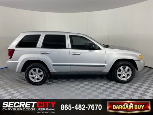 Used 2008 Jeep Grand Cherokee Laredo RWD image 8