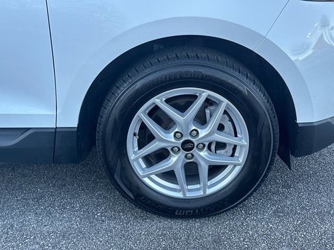 Used 2024 Ford Edge SEL image 12