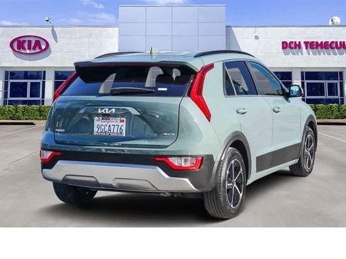Certified 2023 Kia Niro EX image 4