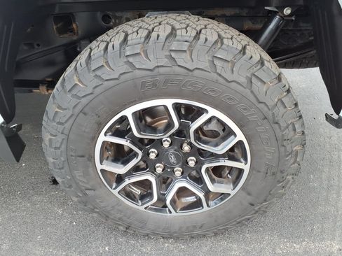 Used 2022 Ford F150 XLT w/ Equipment Group 302A High AWD/4WD image 7