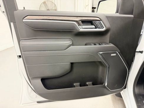 Certified 2025 Chevrolet Silverado 1500 LTZ w/ Technology Package AWD/4WD image 22