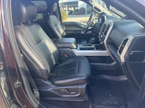 Used 2018 Ford F150 Lariat w/ Equipment Group 502A Luxury image 28