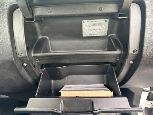 Used 2018 Chevrolet Silverado 1500 W/T RWD image 34