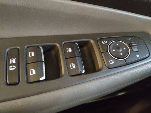 Used 2020 Hyundai Santa Fe SEL w/ Convenience Package image 27