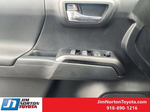 Used 2023 Toyota Tacoma TRD Sport w/ Technology Package RWD image 24