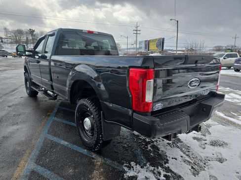 Used 2017 Ford F250 XL w/ Power Equipment Group image 5