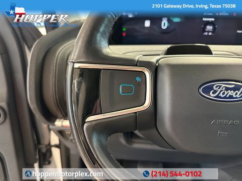 Used 2025 Ford Expedition Platinum AWD/4WD image 20