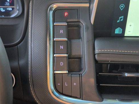 Certified 2024 Chevrolet Tahoe Premier image 22