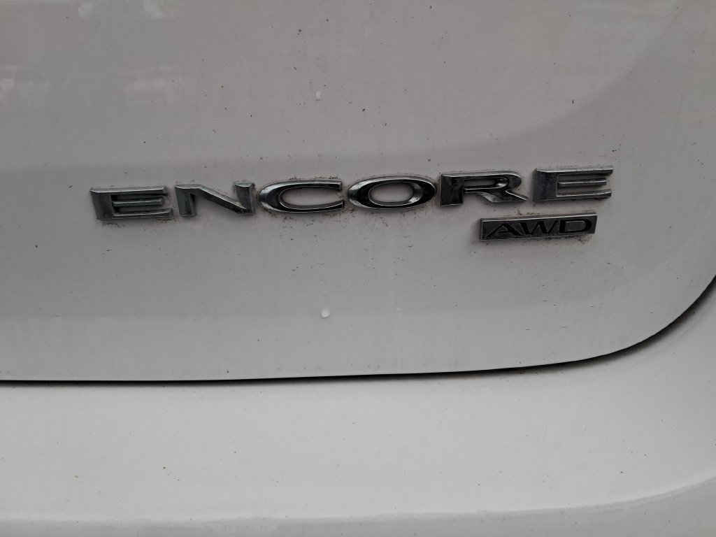 Used 2021 Buick Encore Preferred AWD/4WD image 10