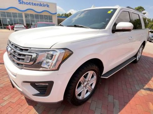 Used 2020 Ford Expedition XLT w/ Equipment Group 202A AWD/4WD image 5