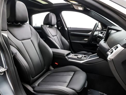 Used 2025 BMW i4 eDrive40 w/ Parking Assistance Package image 7