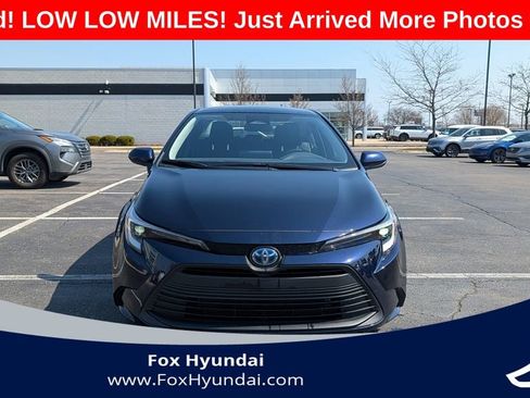 Used 2025 Toyota Corolla LE FWD image 6