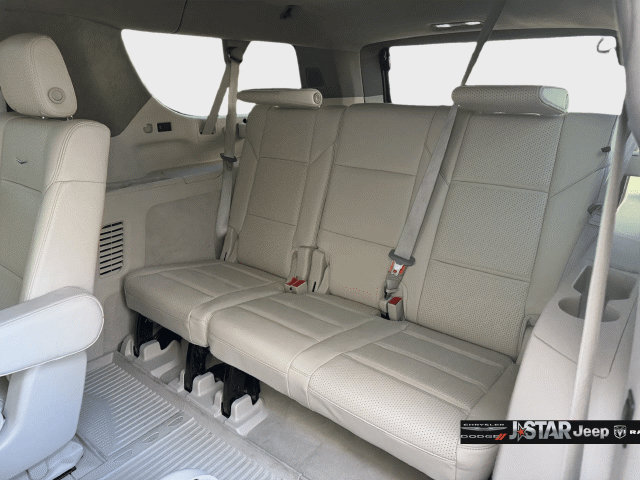 Used 2024 Cadillac Escalade ESV Sport Platinum w/ LPO, ONYX Package AWD/4WD image 26