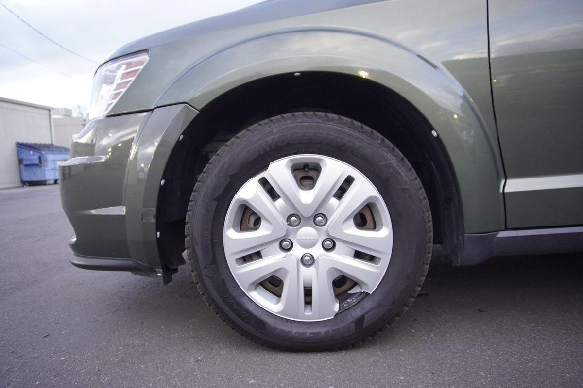 Used 2018 Dodge Journey SE w/ Popular Equipment Group AWD/4WD image 20