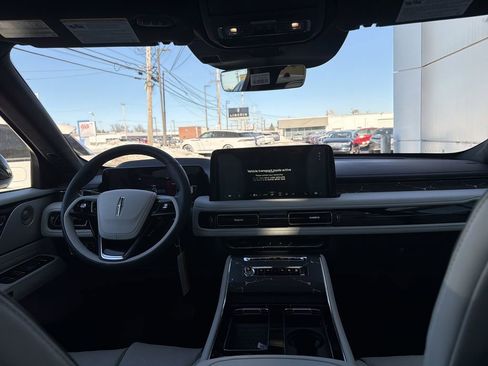 New 2026 Lincoln Aviator Black Label image 10